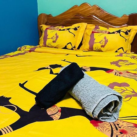 Charmante Maison Cozy Et Conviviale Bafoussam Esterno foto